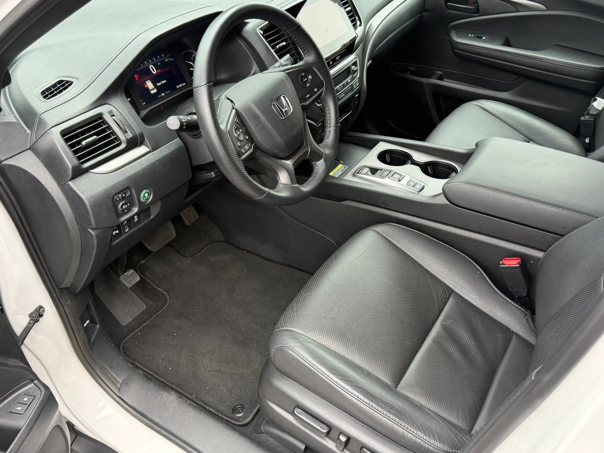 Used 2024 Honda Passport EX-L image 11