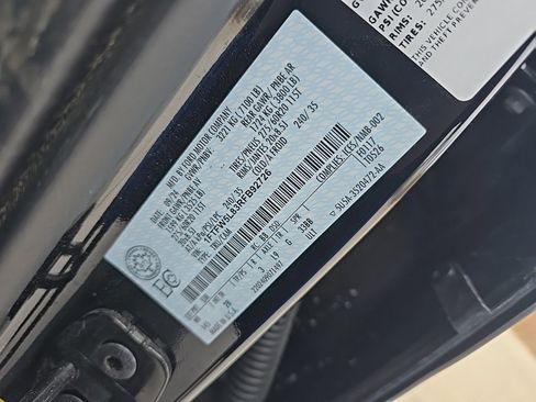 Used 2024 Ford F150 Lariat image 12