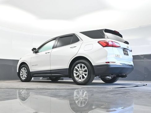 Used 2018 Chevrolet Equinox LT FWD image 28
