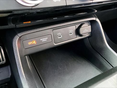 Certified 2025 Honda Civic Sport image 31