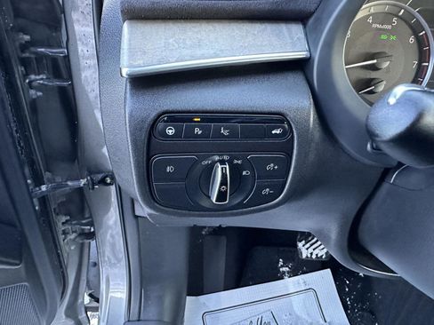 Used 2019 INFINITI QX50 Essential w/ Sensory Package image 26