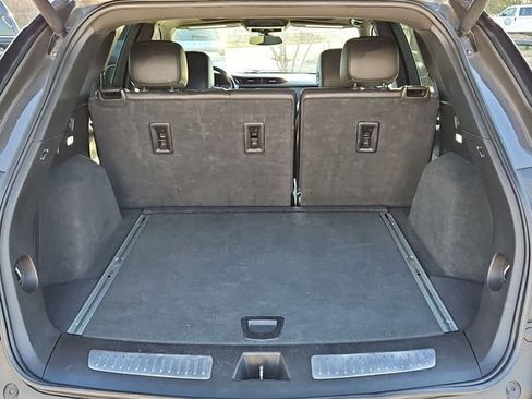 Used 2020 Cadillac XT5 Premium Luxury image 28