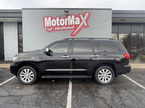 Used 2016 Toyota Sequoia Limited image 1