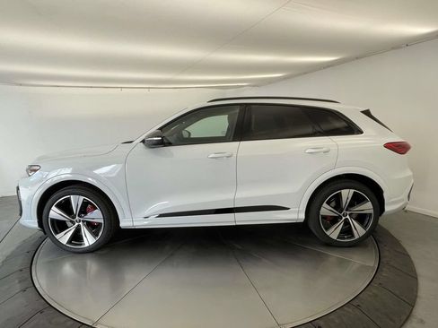 New 2026 Audi SQ5 Premium Plus AWD/4WD image 2
