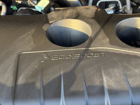 Used 2017 Ford Explorer XLT w/ Equipment Group 202A image 20