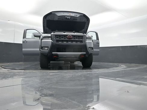 Used 2025 Nissan Frontier PRO-4X AWD/4WD image 69