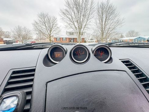 Used 2007 Nissan 350Z Touring image 30