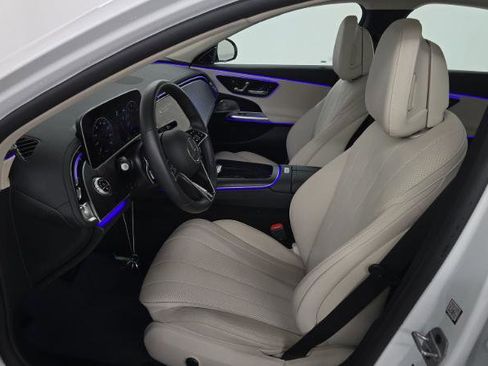 Used 2024 Mercedes-Benz E 350 4MATIC Sedan w/ Winter Package image 12