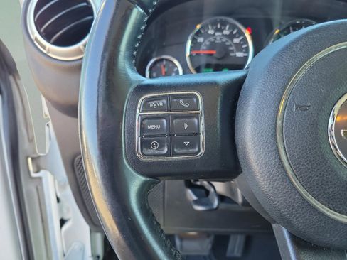 Used 2017 Jeep Wrangler Unlimited Sahara w/ Max Tow Package image 8