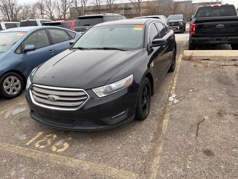Used 2014 Ford Taurus SEL image 6