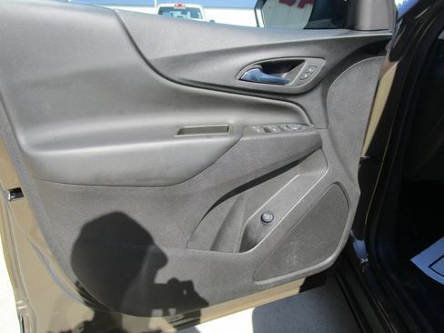 Used 2023 Chevrolet Equinox LT AWD/4WD image 11