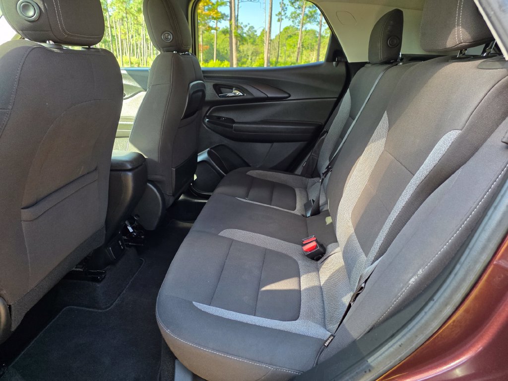 Used 2022 Chevrolet TrailBlazer LT w/ Convenience Package FWD image 15