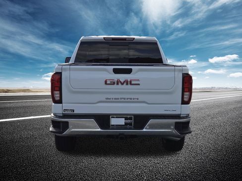Used 2025 GMC Sierra 1500 SLE w/ Preferred Package AWD/4WD image 18