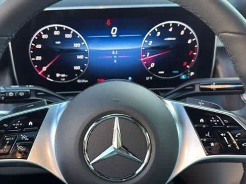 Certified 2026 Mercedes-Benz GLC 300 4MATIC image 18