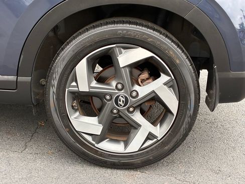 Used 2021 Hyundai Venue FWD image 48