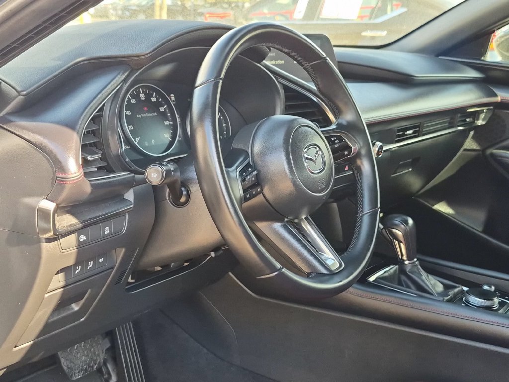 Used 2026 MAZDA MAZDA3 Carbon AWD/4WD image 15
