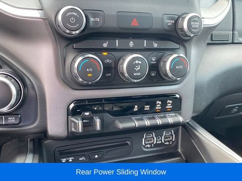 Used 2019 RAM 1500 Big Horn AWD/4WD image 13