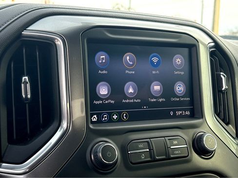 Used 2022 Chevrolet Silverado 1500 LT w/ Z71 Off-Road Package image 11