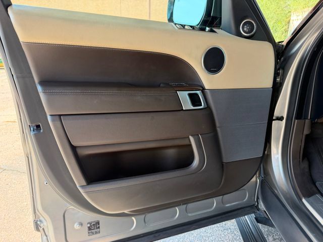 Used 2018 Land Rover Range Rover Sport SE AWD/4WD image 21
