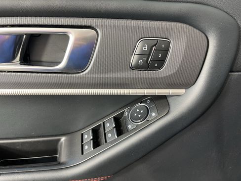 Used 2025 Ford Explorer ST-Line w/ Premium Package image 19