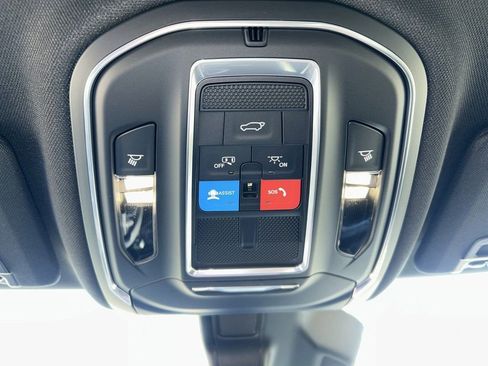 New 2025 Jeep Grand Cherokee L Limited w/ Black Appearance Package image 38