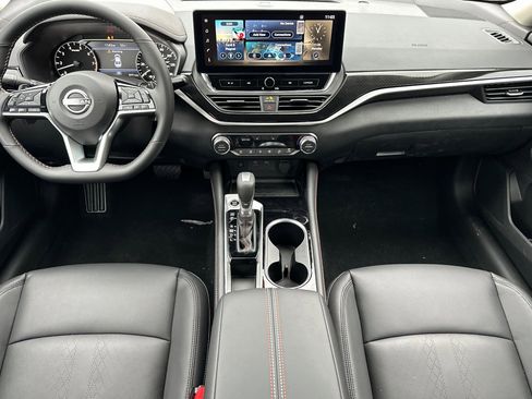 New 2025 Nissan Altima 2.5 SR image 13