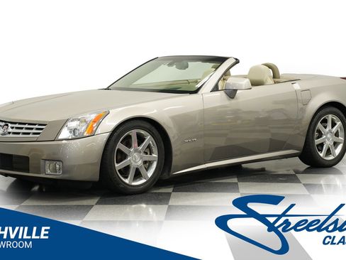 Used 2004 Cadillac XLR image 1