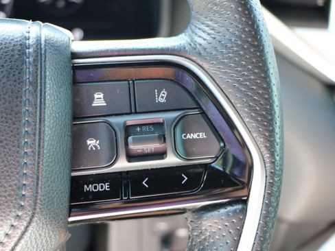 Used 2023 Toyota Tundra Platinum AWD/4WD image 20