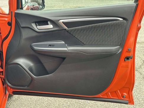 Used 2018 Honda Fit EX image 9