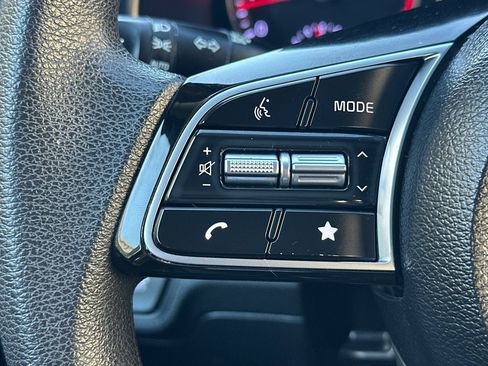 Used 2024 Kia Forte LXS image 28