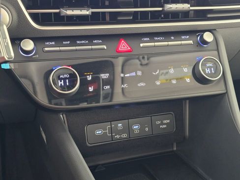 New 2025 Hyundai Sonata Limited image 27