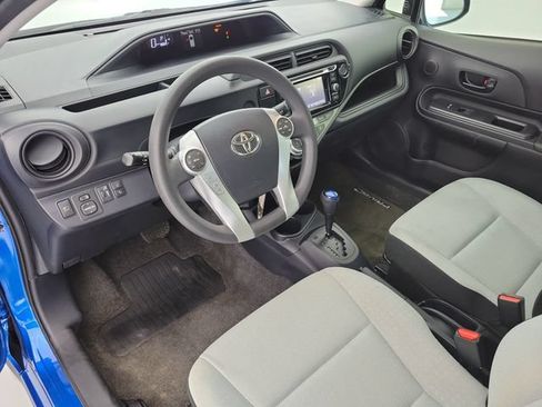 Used 2017 Toyota Prius C One FWD image 19