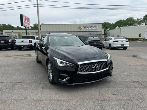 Used 2019 INFINITI Q50 Luxe w/ Essential Package (3.0T Luxe) AWD/4WD image 7