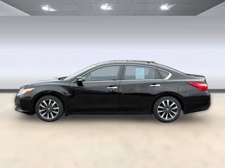Used 2016 Nissan Altima 2.5 SL w/ Moonroof Package video 2
