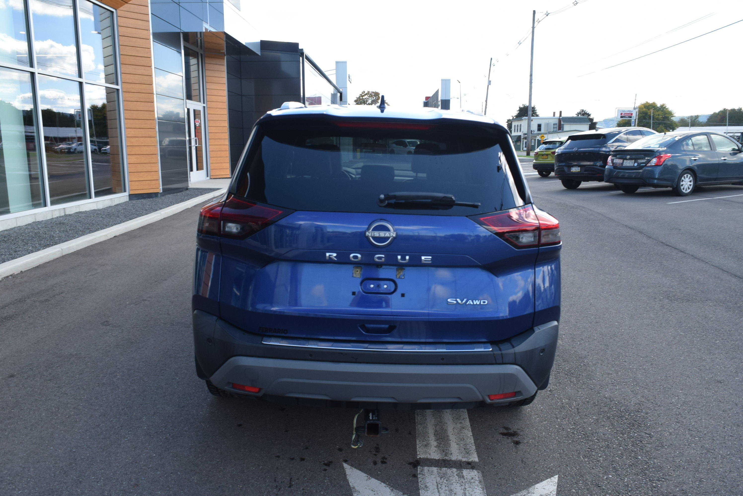 Used 2022 Nissan Rogue SV w/ SV Premium Package AWD/4WD image 3