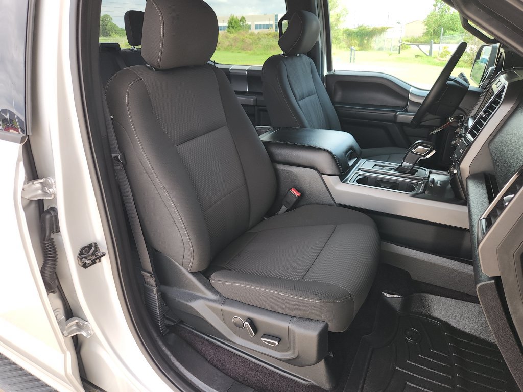 Used 2017 Ford F150 XLT w/ Equipment Group 302A Luxury RWD image 16