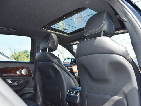 Used 2017 Mercedes-Benz E 300 4MATIC image 36