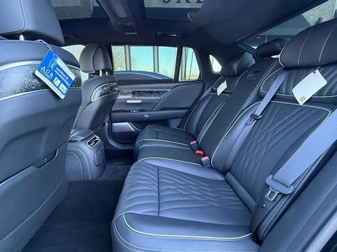 Used 2024 Genesis G90 3.5T image 19