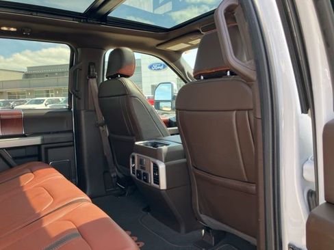 Used 2022 Ford F350 King Ranch w/ King Ranch Ultimate Package AWD/4WD image 12