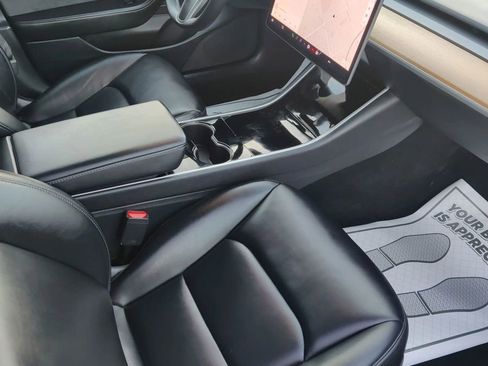 Used 2020 Tesla Model 3 Long Range image 18
