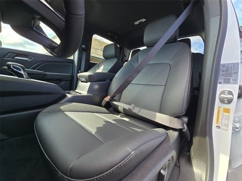 New 2025 Chevrolet Colorado LT w/ LT Convenience Package image 7