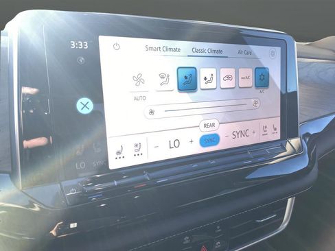 New 2026 Volkswagen Atlas SE image 8