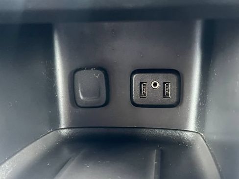 Used 2019 GMC Acadia SLT AWD/4WD image 29