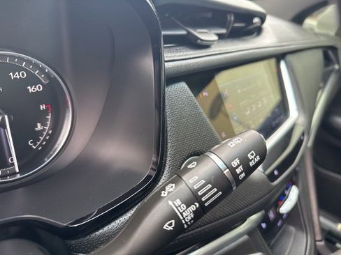 Used 2022 Cadillac XT5 Premium Luxury image 19