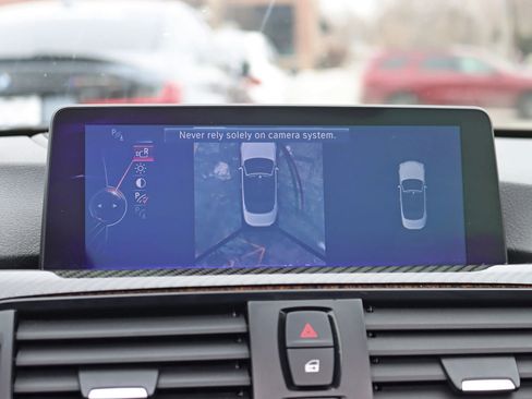 Used 2015 BMW M4 Convertible w/ Executive Package image 27