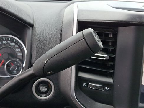 Used 2024 RAM 3500 Big Horn image 27