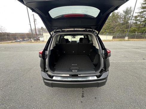 New 2026 Nissan Rogue SV image 39