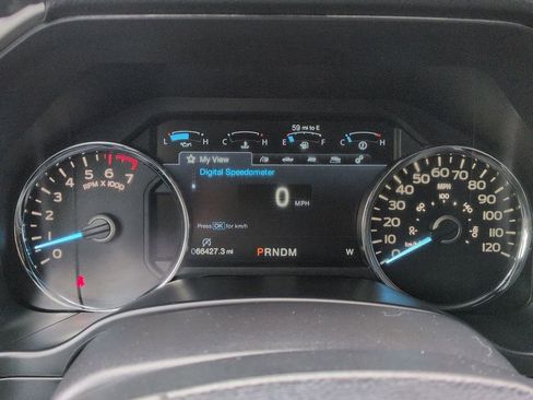 Used 2020 Ford F150 Lariat w/ Equipment Group 502A Luxury AWD/4WD image 15