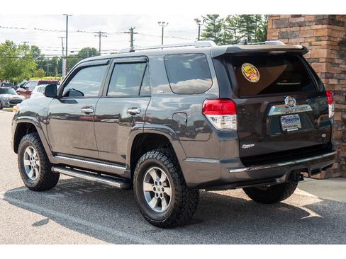 Used 2012 Toyota 4Runner SR5 w/ Premium Pkg AWD/4WD image 5