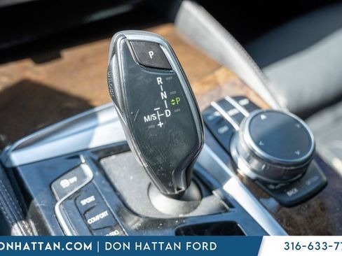 Used 2017 BMW 540i RWD image 13
